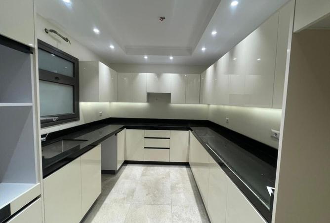 8406739 - Property Image 3