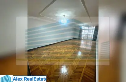 Apartment - 2 Bedrooms - 2 Bathrooms for rent in Hayatem St. - Stanley - Hay Sharq - Alexandria