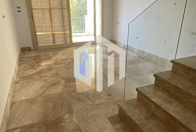 8243221 - Property Image 2