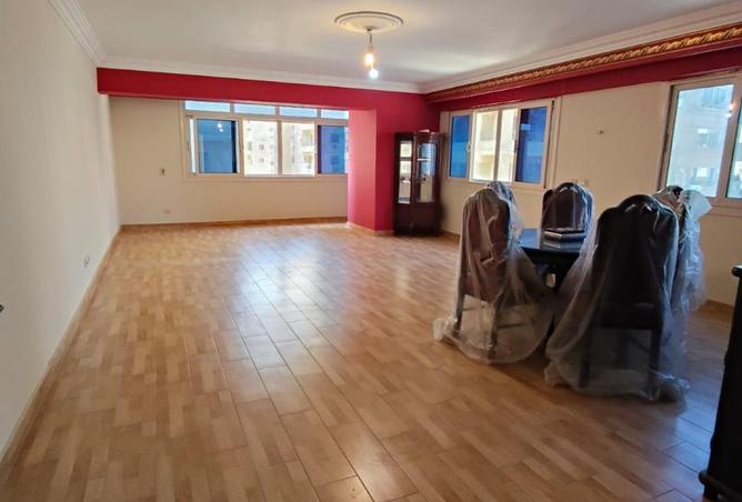 8269153 - Property Main Image