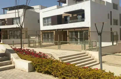 Twin House - 3 Bedrooms - 5 Bathrooms for sale in Upville - Cairo Alexandria Desert Road - 6 October City - Giza