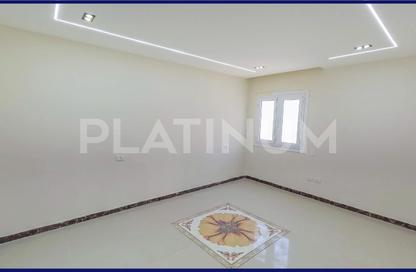 شقة - 3 غرف نوم - 2 حمامات للبيع في نفق مصطفى كامل - مصطفي كامل - حي شرق - الاسكندرية