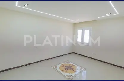 شقة - 3 غرف نوم - 2 حمامات للبيع في نفق مصطفى كامل - مصطفي كامل - حي شرق - الاسكندرية