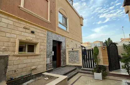 فيلا - 4 غرف نوم - 4 حمامات للبيع في قطامية جاردنز - كمبوندات القطامية - القطامية - مدينة القاهرة الجديدة - القاهرة
