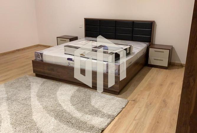 8034702 - Property Image 2