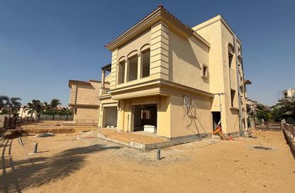 Villa - 4 Bedrooms - 3 Bathrooms for sale in Madinaty - Cairo