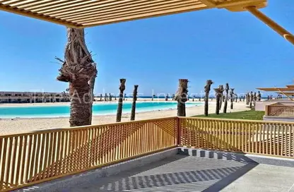فيلا - 4 غرف نوم - 4 حمامات للبيع في سيشور - راس الحكمة - الساحل الشمالي