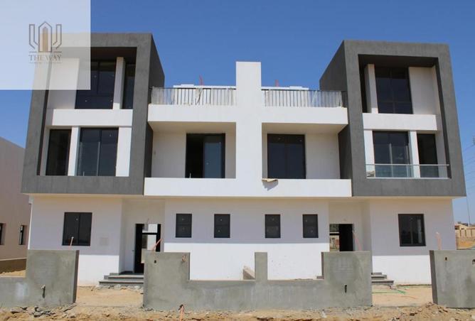 8194069 - Property Image 2