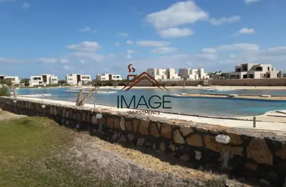 شاليه - 3 غرف نوم - 3 حمامات للبيع في هاسييندا باي - سيدي عبد الرحمن - الساحل الشمالي