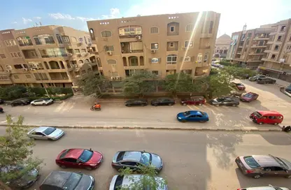 Apartment - 3 Bedrooms - 3 Bathrooms for sale in Zahraa El Maadi - Hay El Maadi - Cairo