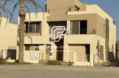 Villa - 3 Bedrooms - 4 Bathrooms for sale in Palm Hills New Cairo - 5th Settlement Compounds - The 5th Settlement - New Cairo City - Cairo