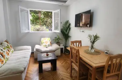 Apartment - 2 Bedrooms - 1 Bathroom for rent in Ismail Mohamed St. - Zamalek - Cairo