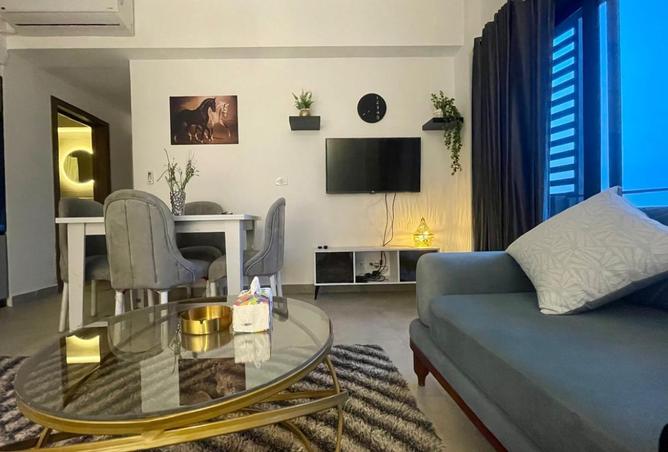 8187851 - Property Image 2