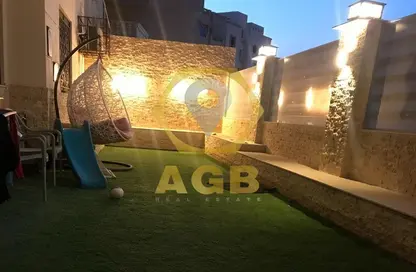 Apartment - 2 Bedrooms - 1 Bathroom for sale in Al Gezira St. - South Investors Area - New Cairo City - Cairo