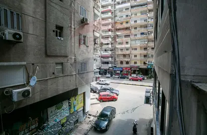 شقة - 3 غرف نوم - 2 حمامات للبيع في ميامي - حي اول المنتزة - الاسكندرية