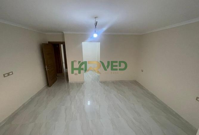 8188265 - Property Image 2