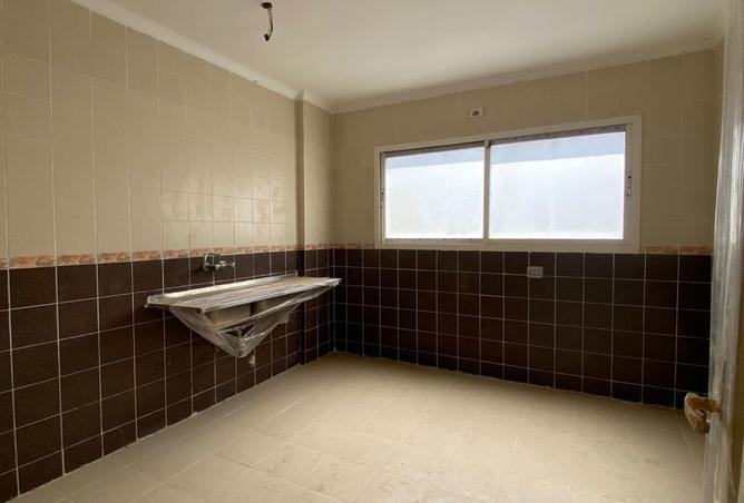 8237005 - Property Image 3