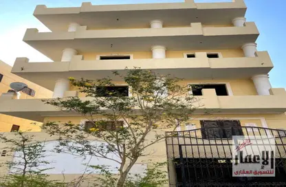 Whole Building - 7+ Bedrooms - 7+ Bathrooms for sale in 5th District - 6 October City - Giza