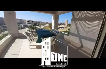 شاليه - 4 غرف نوم - 3 حمامات للبيع في هاسييندا باي - سيدي عبد الرحمن - الساحل الشمالي