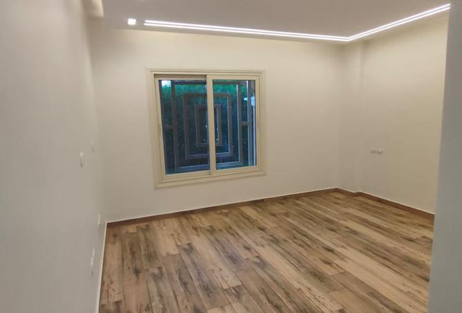 8030342 - Property Image 3