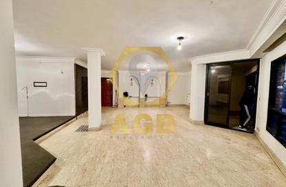 شقة - 3 غرف نوم - 3 حمامات للبيع في ميدان لبنان - المهندسين - الجيزة