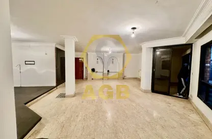 شقة - 3 غرف نوم - 3 حمامات للبيع في ميدان لبنان - المهندسين - الجيزة