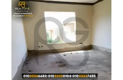 Villa - 6 Bedrooms - 4 Bathrooms for sale in First Heights - 26th of July Corridor - 6 October City - Giza