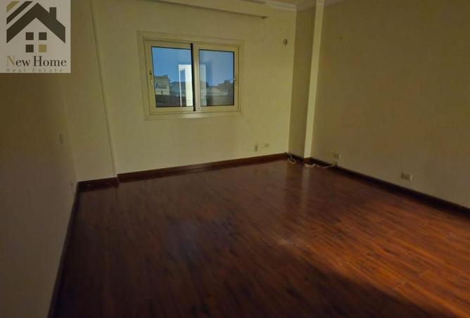 8275006 - Property Image 3