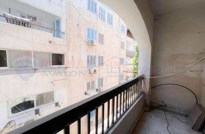 Apartment - 2 Bedrooms - 1 Bathroom for sale in Smouha - Hay Sharq - Alexandria