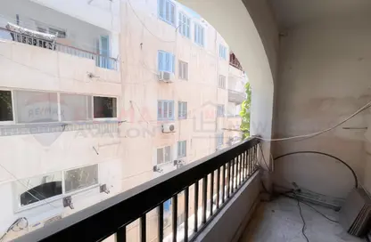 Apartment - 2 Bedrooms - 1 Bathroom for sale in Smouha - Hay Sharq - Alexandria