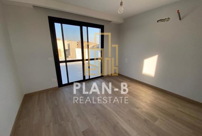 8243224 - Property Main Image