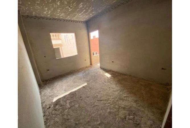 8227918 - Property Image 3