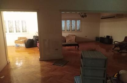 Apartment - 3 Bedrooms - 2 Bathrooms for rent in Ahmed Shaker St. - Ard El Golf - Heliopolis - Masr El Gedida - Cairo