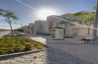 Townhouse - 3 Bedrooms - 4 Bathrooms for sale in Al Maqsad - New Capital Compounds - New Capital City - Cairo