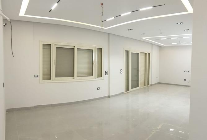 8351331 - Property Image 2