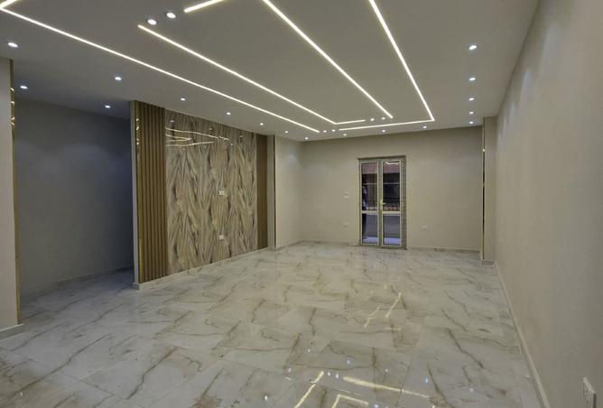 8020967 - Property Image 2