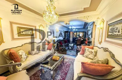 Apartment - 3 Bedrooms - 1 Bathroom for sale in Ahmed Basha Turk St. - Fleming - Hay Sharq - Alexandria