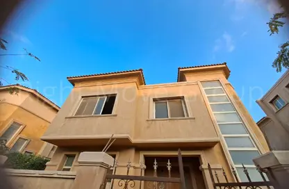 فيلا - 4 غرف نوم - 4 حمامات للبيع في ميدوز بارك - كمبوندات الشيخ زايد - الشيخ زايد - الجيزة