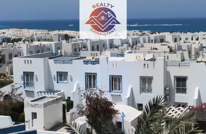 Chalet - 3 Bedrooms - 2 Bathrooms for rent in Mountain View - Ras Al Hekma - North Coast