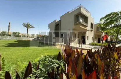 فيلا - 5 غرف نوم - 5 حمامات للبيع في كمبوند فيلدج جاردن القطامية - كمبوندات التجمع الخامس - التجمع الخامس - مدينة القاهرة الجديدة - القاهرة