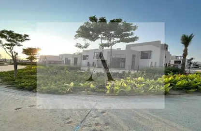 Villa - 5 Bedrooms - 6 Bathrooms for sale in Sodic East - 6th District - New Heliopolis - Cairo