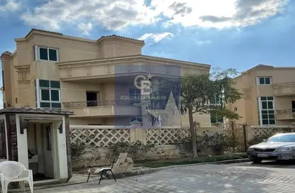 Villa - 7 Bedrooms - 5 Bathrooms for sale in Al Safwa - 26th of July Corridor - 6 October City - Giza