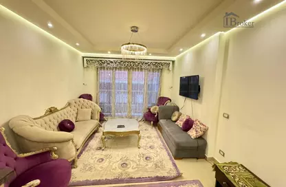 Apartment - 3 Bedrooms - 1 Bathroom for sale in Al Geish Road - Camp Chezar - Hay Wasat - Alexandria