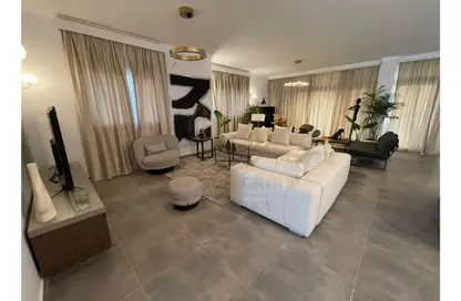 Apartment - 3 Bedrooms - 2 Bathrooms for sale in Al Maqsad - New Capital Compounds - New Capital City - Cairo