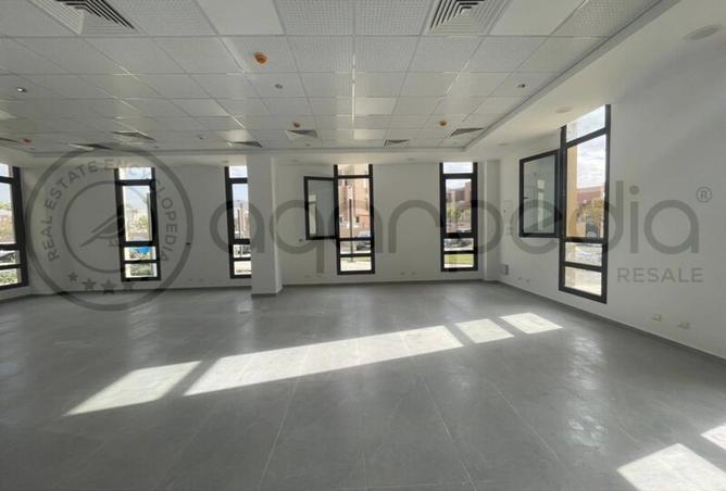 8384409 - Property Image 2