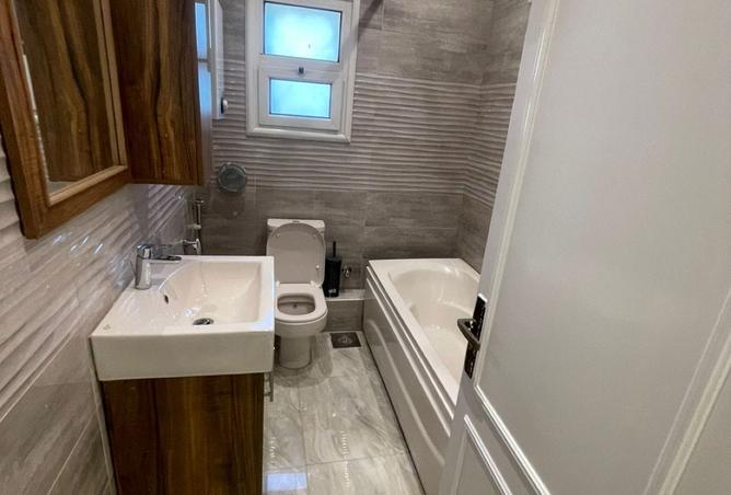 8121027 - Property Image 2
