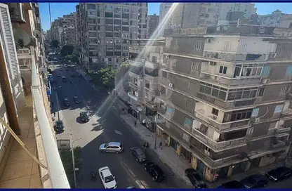 شقة - 3 غرف نوم - 2 حمامات للبيع في شارع ابو قير - جليم - حي شرق - الاسكندرية