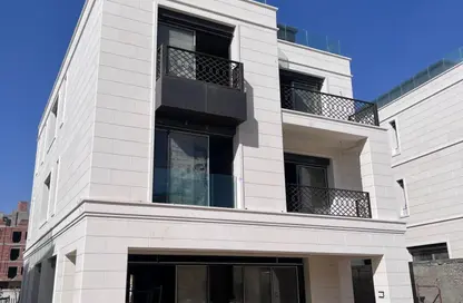 Villa - 5 Bedrooms - 7+ Bathrooms for sale in Katameya Creeks - 5th Settlement Compounds - The 5th Settlement - New Cairo City - Cairo
