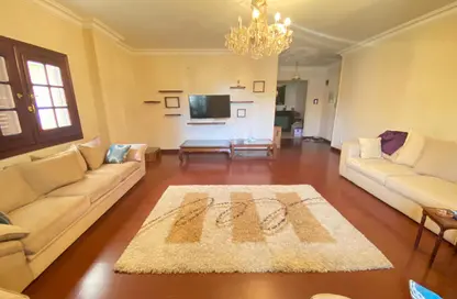 شقة - 3 غرف نوم - 2 حمامات للايجار في شارع الشويفات - الحي الاول - التجمع الخامس - مدينة القاهرة الجديدة - القاهرة