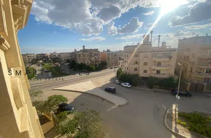 شقة - 3 غرف نوم - 3 حمامات للبيع في الحي السادس عشر - الشيخ زايد - الجيزة